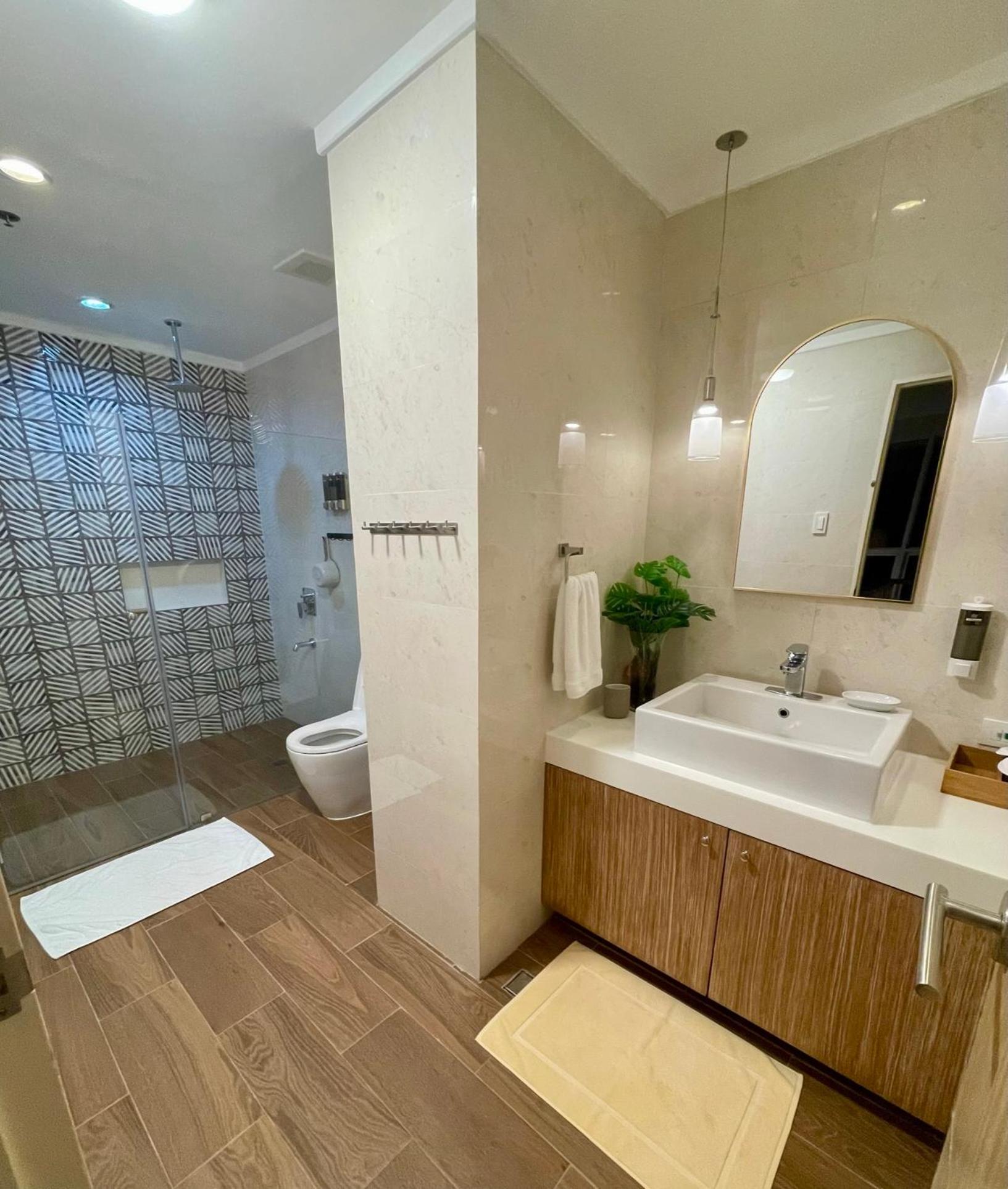 Pico De Loro 2 Bd Garden Loft With Lagoon View Nasugbu Exterior photo